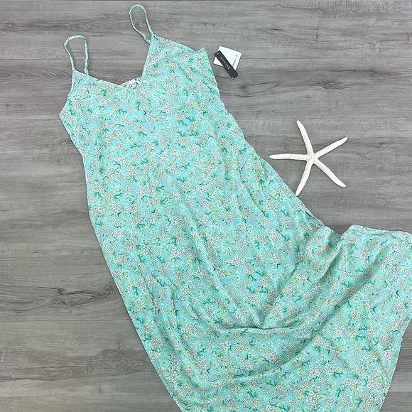 🔆O’Neill🔆 CAMRYN DITSY MAXI DRESS - Picture 2 of 16